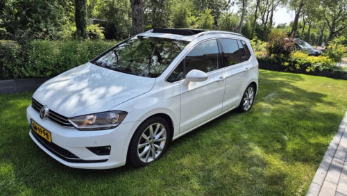 Te koop VW Golf Sportsvan 1,4 l 125pk, 2015.