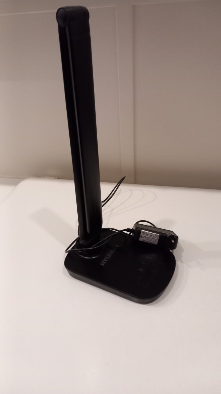Hyundai Led Bureaulamp met USB oplader
