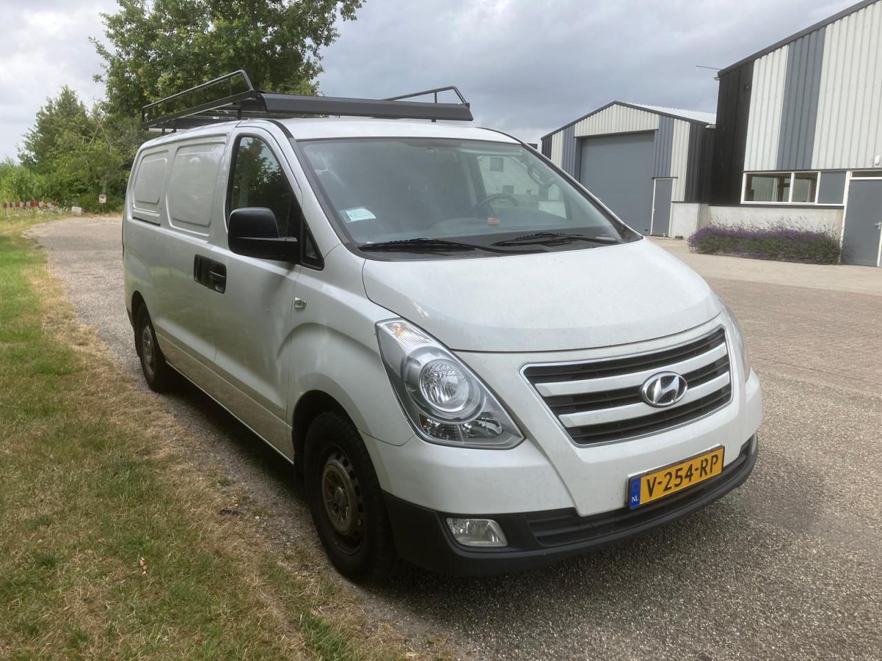 Hyunda H1 2.5D
