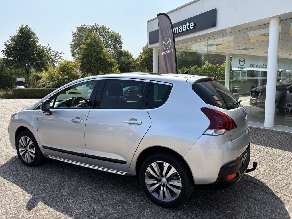 Peugeot 3008 1.2 puretech style trekhaak panorama dak