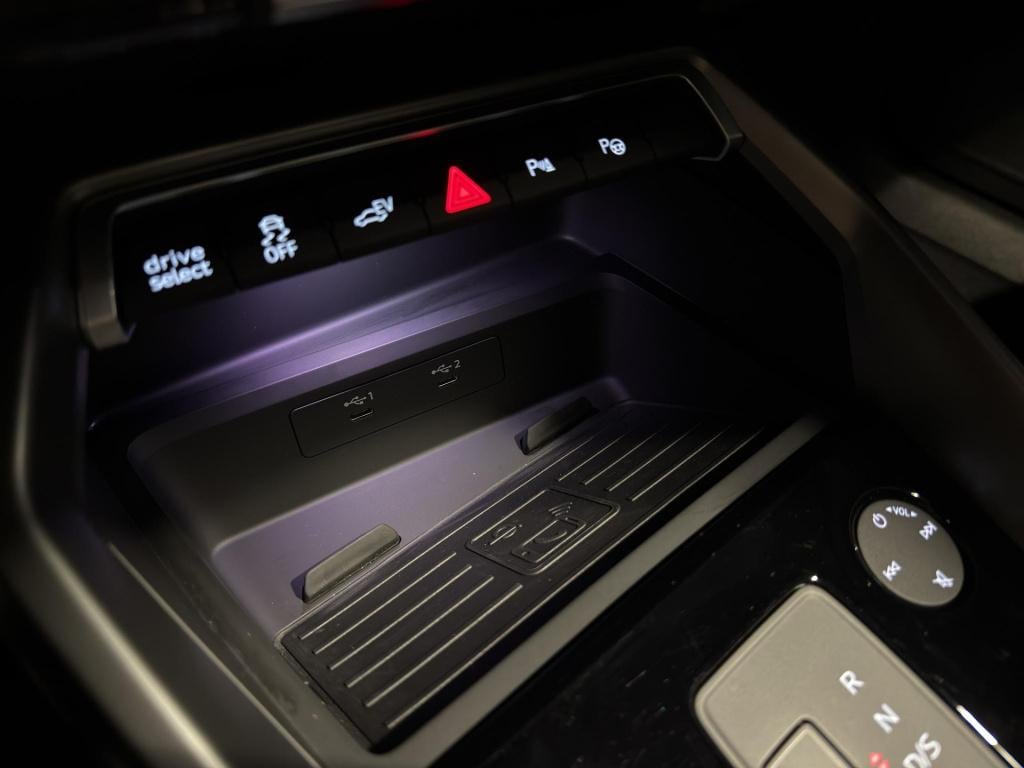 Audi A3 sportback 45 tfsi e s edition competition | sfeer | stoelverw. | ca