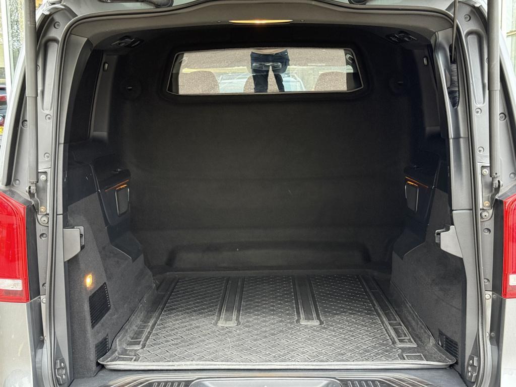 Mercedes-Benz V-Klasse 220d lang dc avantgarde edition amg | facelift | tre