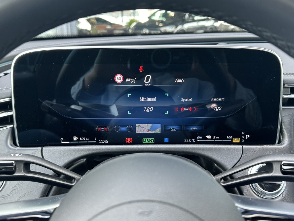 Mercedes-Benz E-Klasse 300 e amg line l panoramadak l 360 camera l head-up 