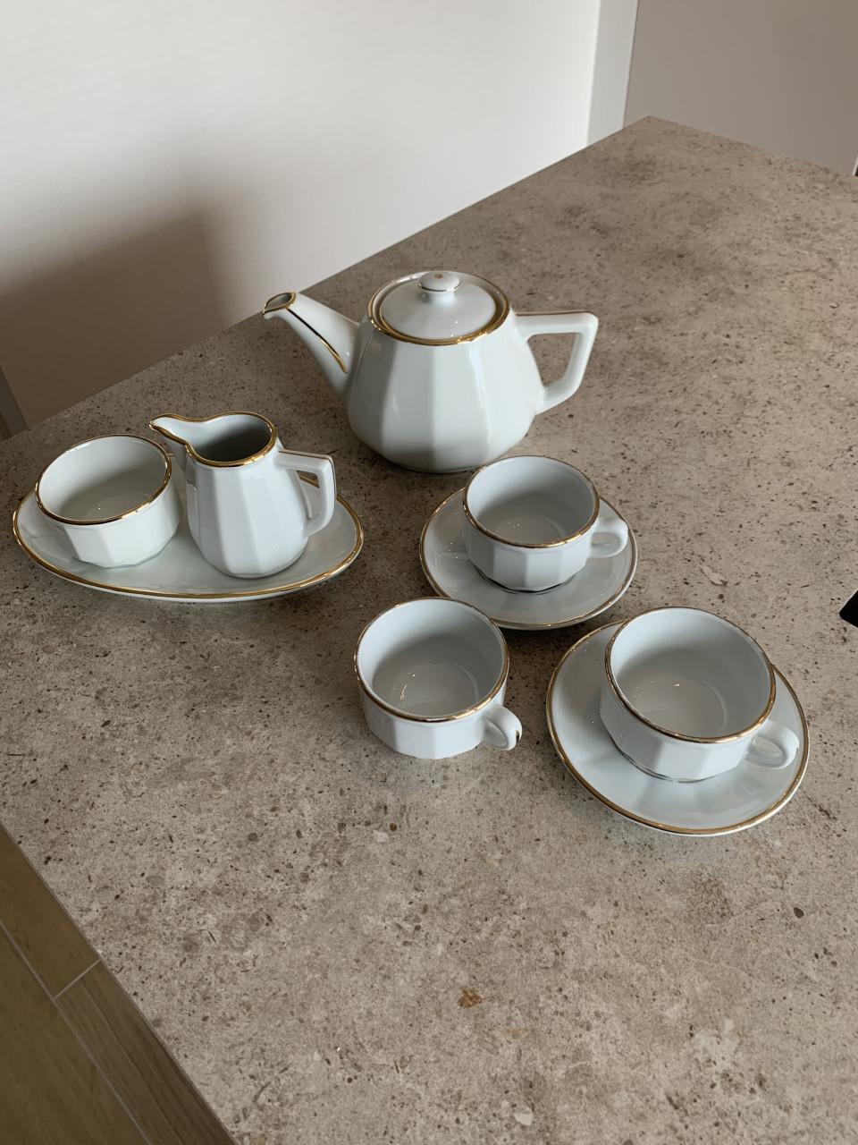 🤩Prachtig Wit Porseleinen Koffie-Serviessetje uit Frankrijk.APILCO.