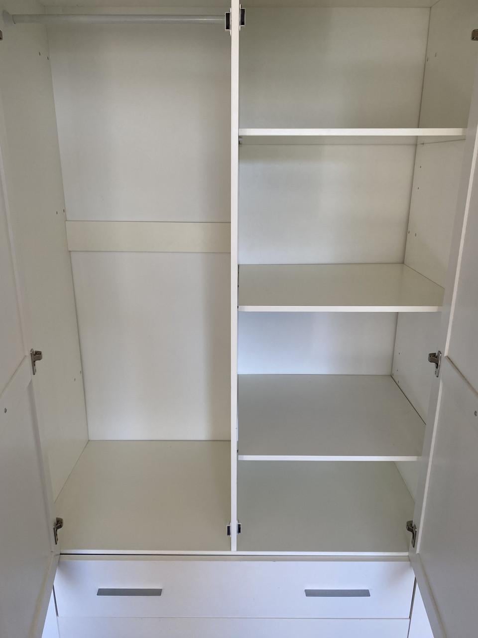 Kledingkast voor kinderkamer