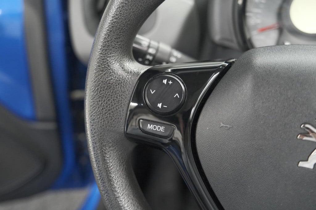 Peugeot 108 1.0 e-vti active top! | elektrisch vouwdak | camera | apple car