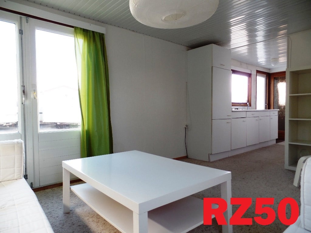 Diverse stacaravans en chalets met gespiegelde indeling tot 6 pers te koop