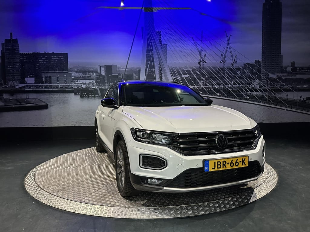 Volkswagen T-roc 1.5 tsi sport *pano*acc*camera*