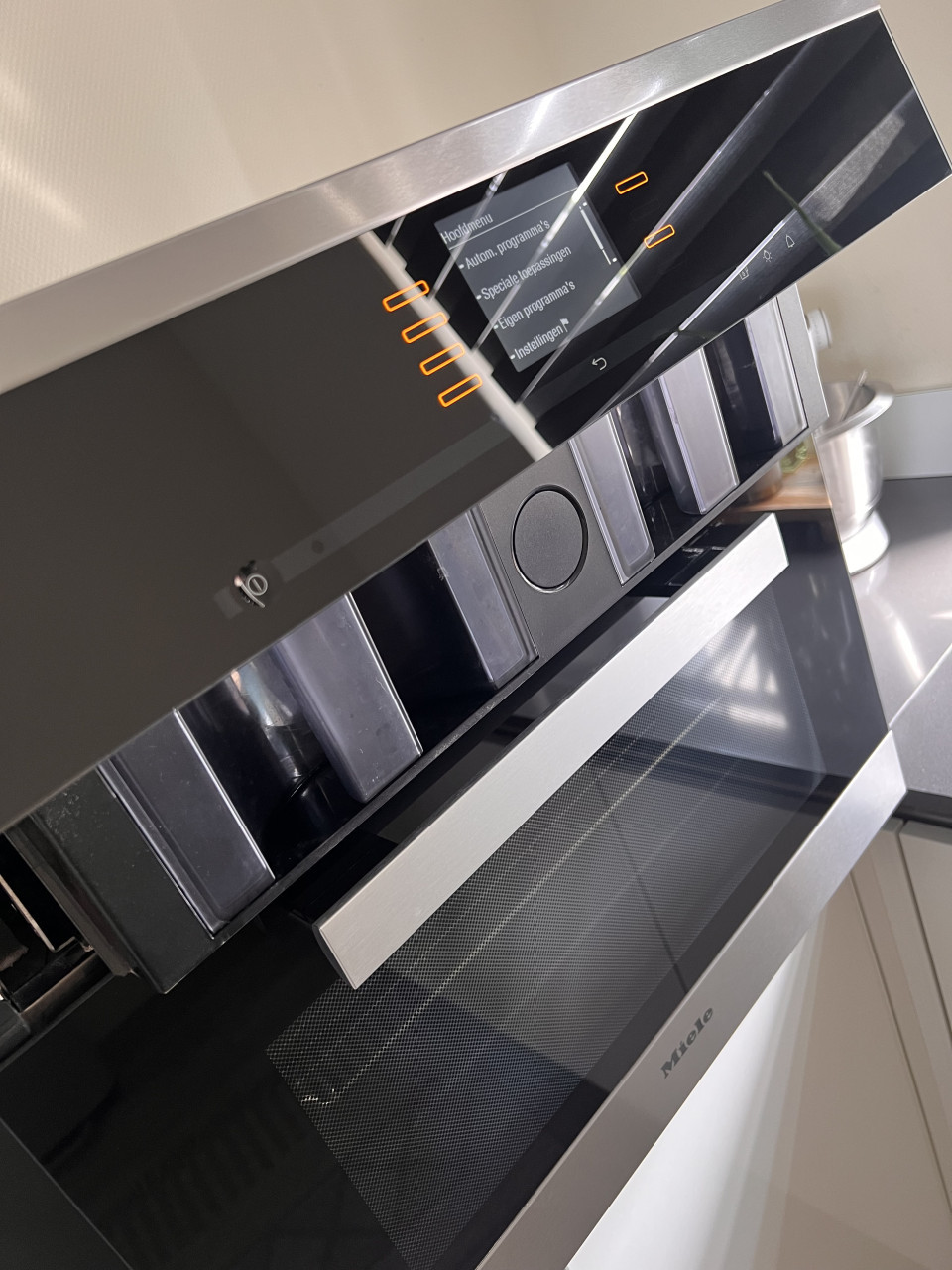 Miele DGC6600 Combistoomoven Nieuwstaat!