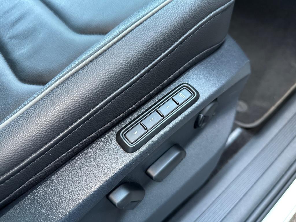 Volkswagen Tiguan 1.4 tsi dsg ehybrid life | leder | trekhaak | 360 camera 