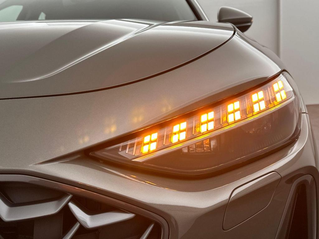Audi A5 advanced edition 35 tfsi 110 kw / 150 pk limousine