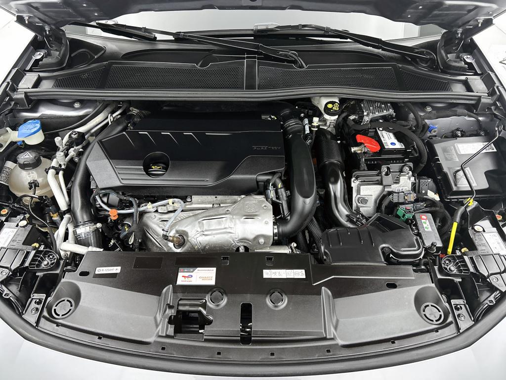 Peugeot 308 sw plug-in hybrid 225pk gt | agr comfort stoelen | 360 camera |