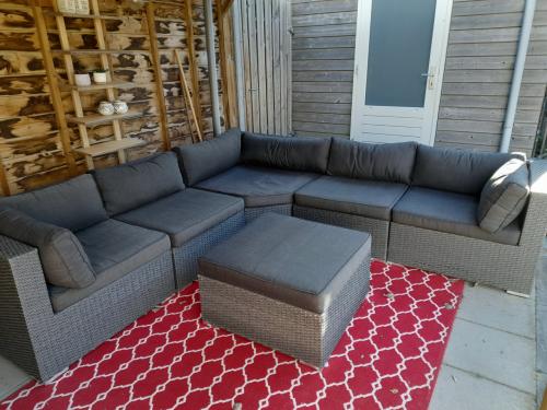 Lounge/tuinset antraciet, 5 delen met salontafel.