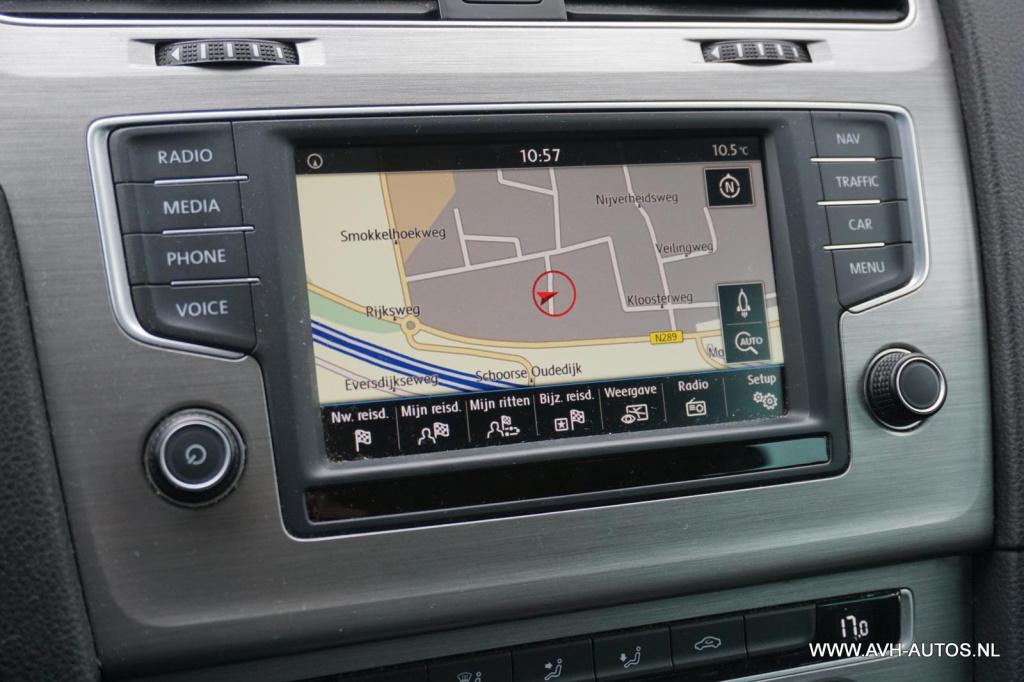 Volkswagen Golf variant 1.0 tsi business edition connected