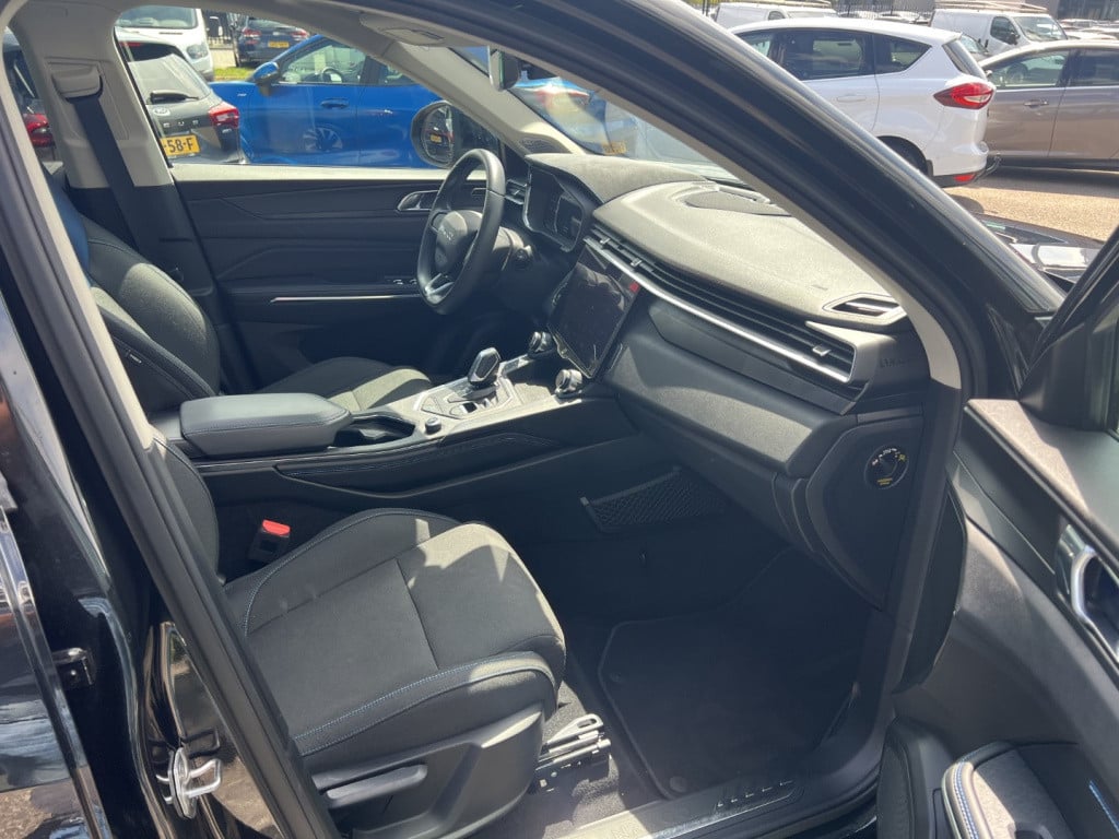 Lynk & Co 01 1.5 261pk plug in hybrid , panodak , carplay