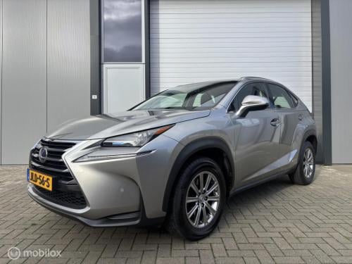 Lexus Nx 300h awd luxury line