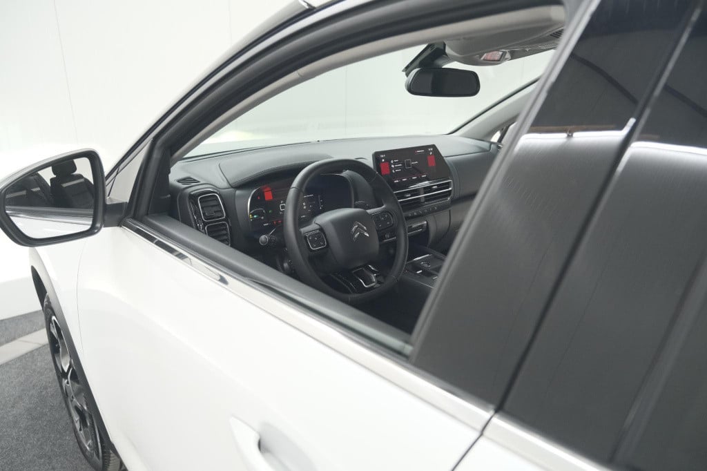 Citroen C5 Aircross 1.2 hybrid 136 e-dcs7 plus | camera | navigatie | parke