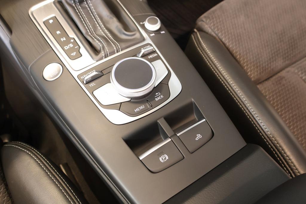 Audi A3 cabriolet 1.5 tfsi cod sport s line edition, carplay, stoel+nek ver