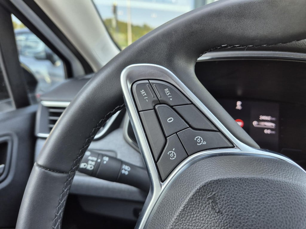 Renault Clio 1.6 e-tech full hybrid 145 evolution android/apple auto, camer
