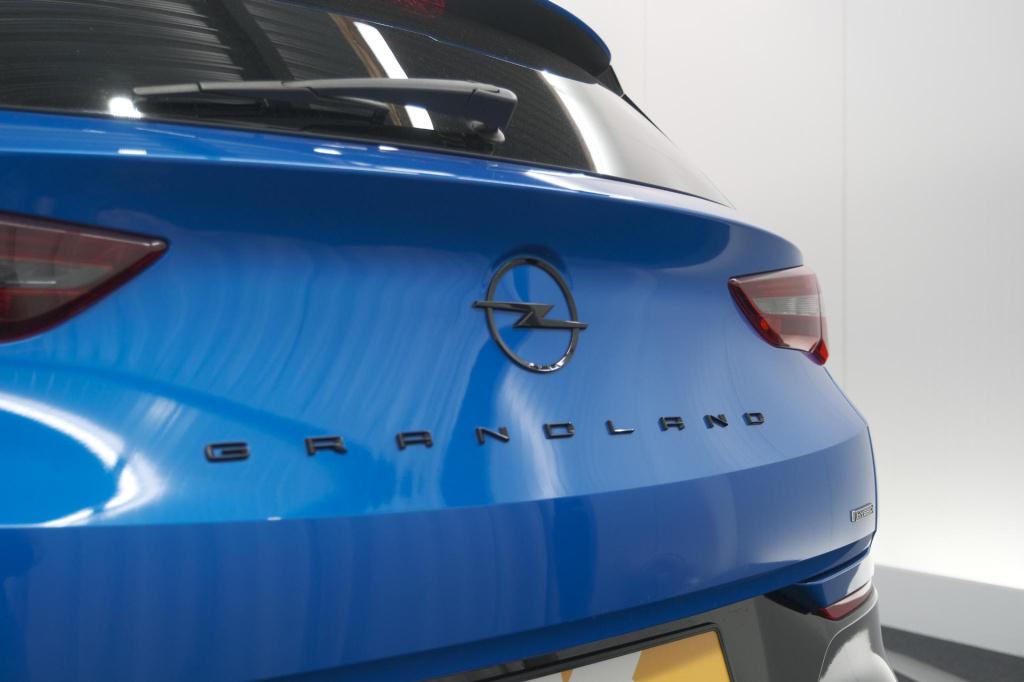 Opel Grandland 1.6 turbo plug-in hybrid 225 gs | adaptieve cruise control |