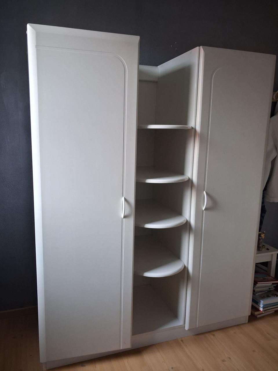 Kledingkast wit 2deurs