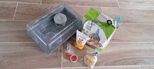 Hamsterkooi en spullen