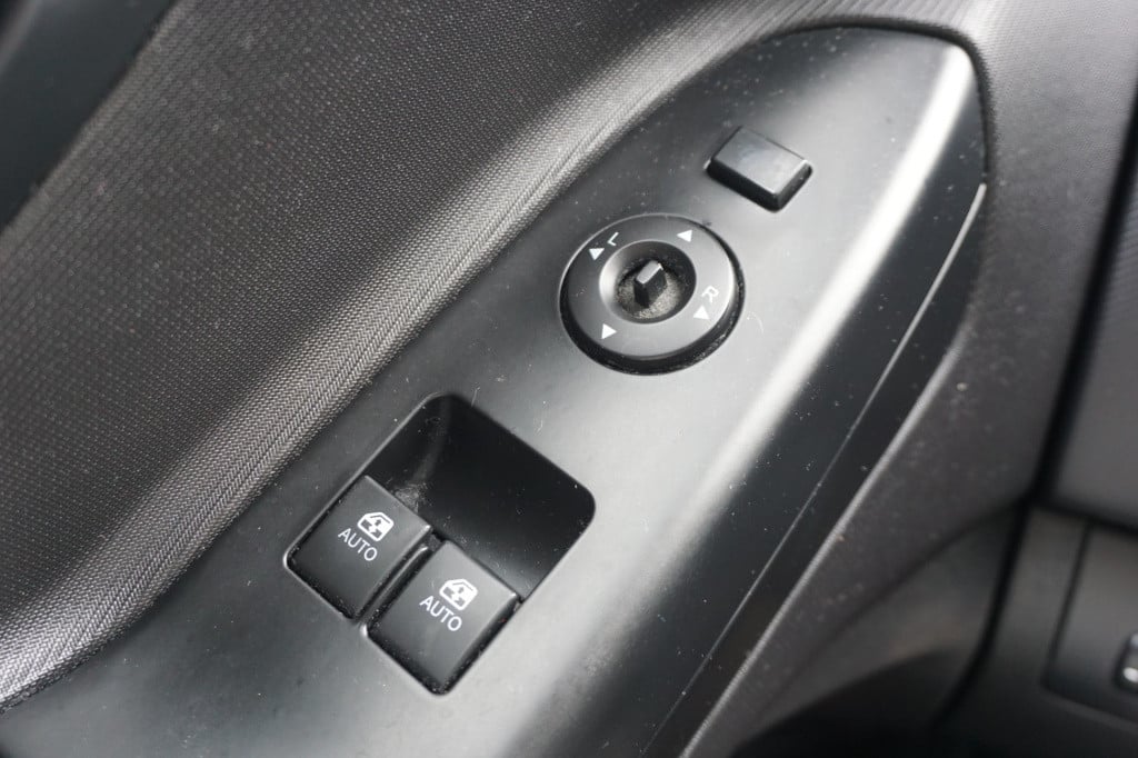 Kia Pro Cee D 1.6 cvvt seven sport airco / navi / cruise / camera / elektr.