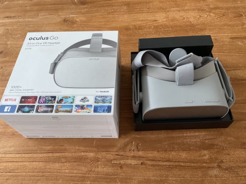 Oculus Go All-in-One VR Headset 64 GB