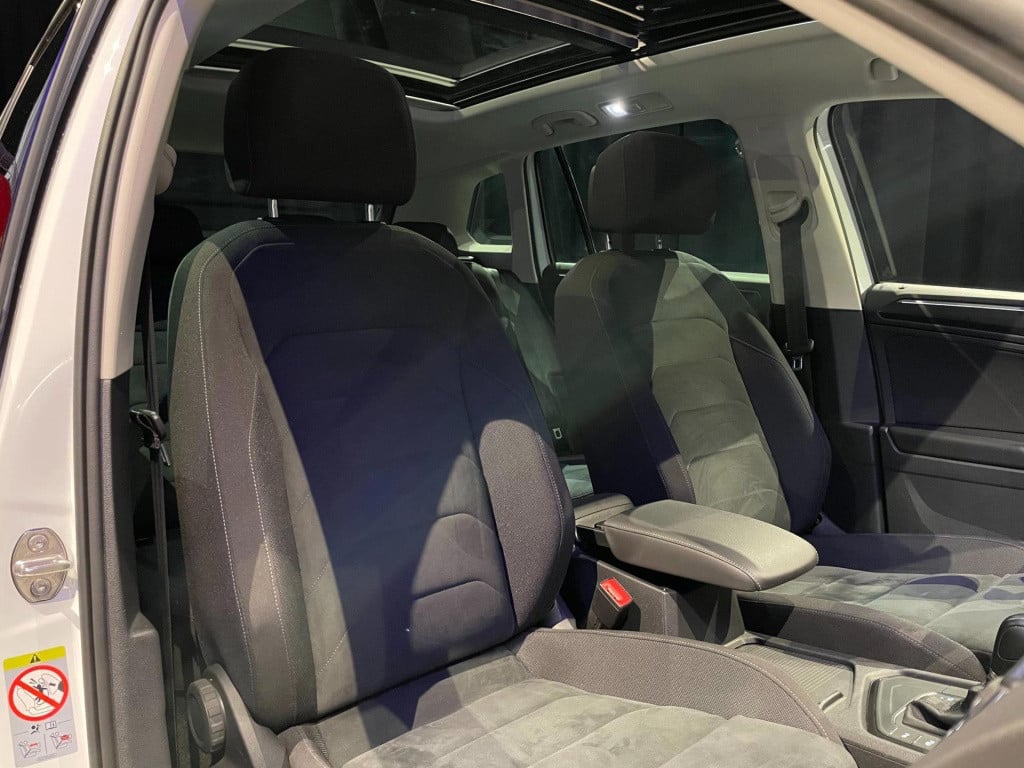 Volkswagen Tiguan 1.5 tsi act highline business r-line *topcomfortstoelen*p