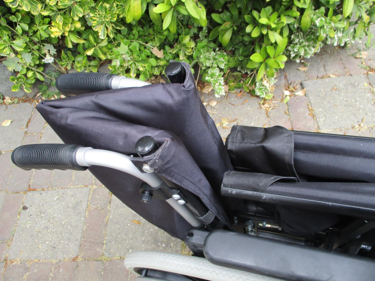 Kwaliteits rolstoel voor grotere en zwaarder personen (max 160 kg)