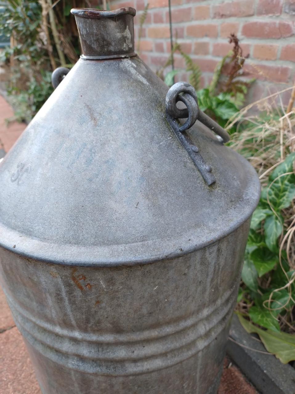 Grote zinken vat, inhoud 30 liter