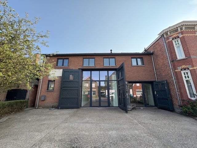 Bijzondere woning te koop Koewacht