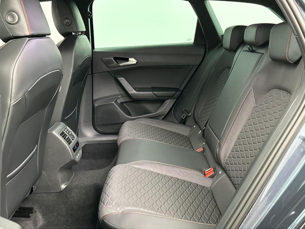 Seat Leon sportstourer fr business 1.5 tsi ehybrid 150 kw / 204 pk statio