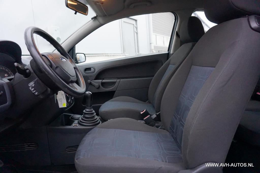 Ford Fiesta 1.3-8v cool & sound