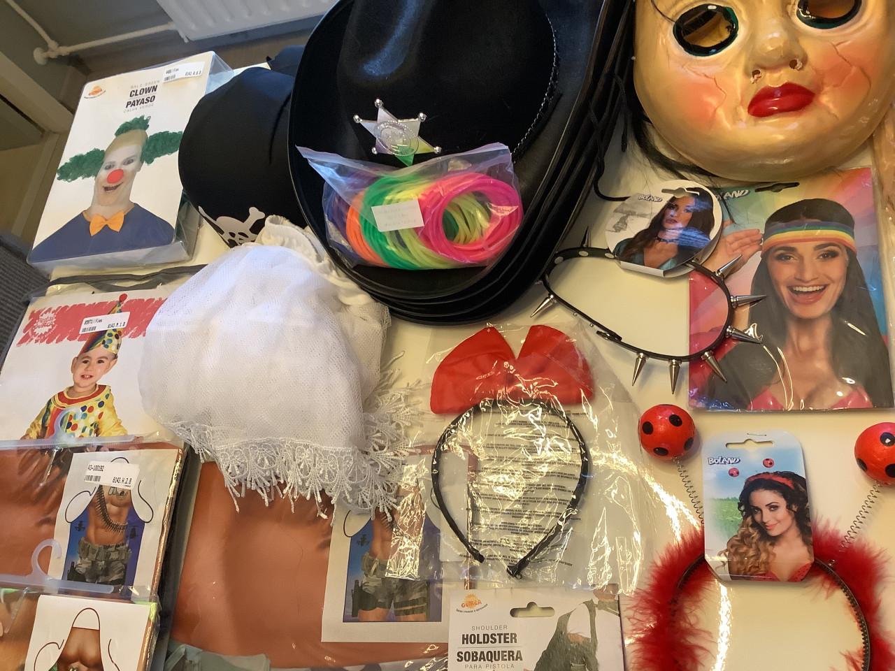 Partij leuke carnaval items. (Partij 35)