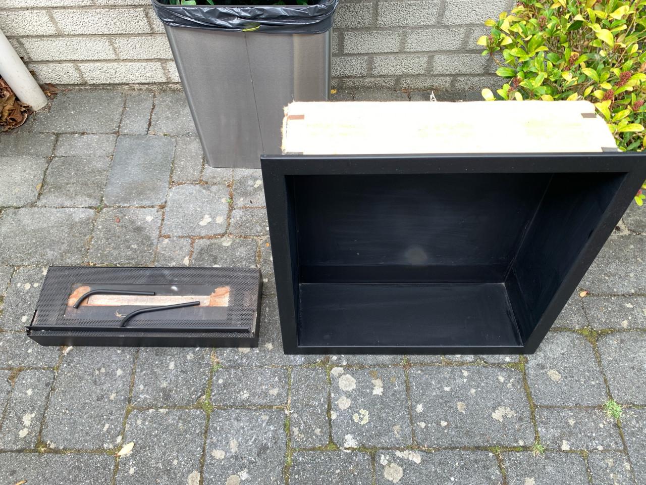 Bio ethanol open haard wandmodel met RVS rand