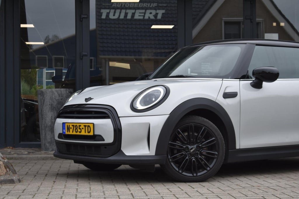 Mini Cooper mini 1.5 apple carplay | stuur / stoelverwarming | dealer onder