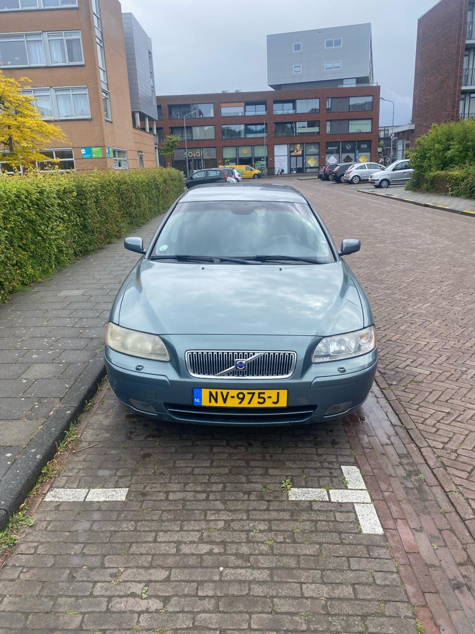 Volvo V70 2.4 Benzine Handgeschakeld – Comfortabele en ruime stationwagen