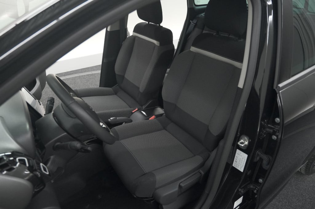 Citroen C3 Aircross puretech 130 eat6 max | camera | navigatie | apple carp