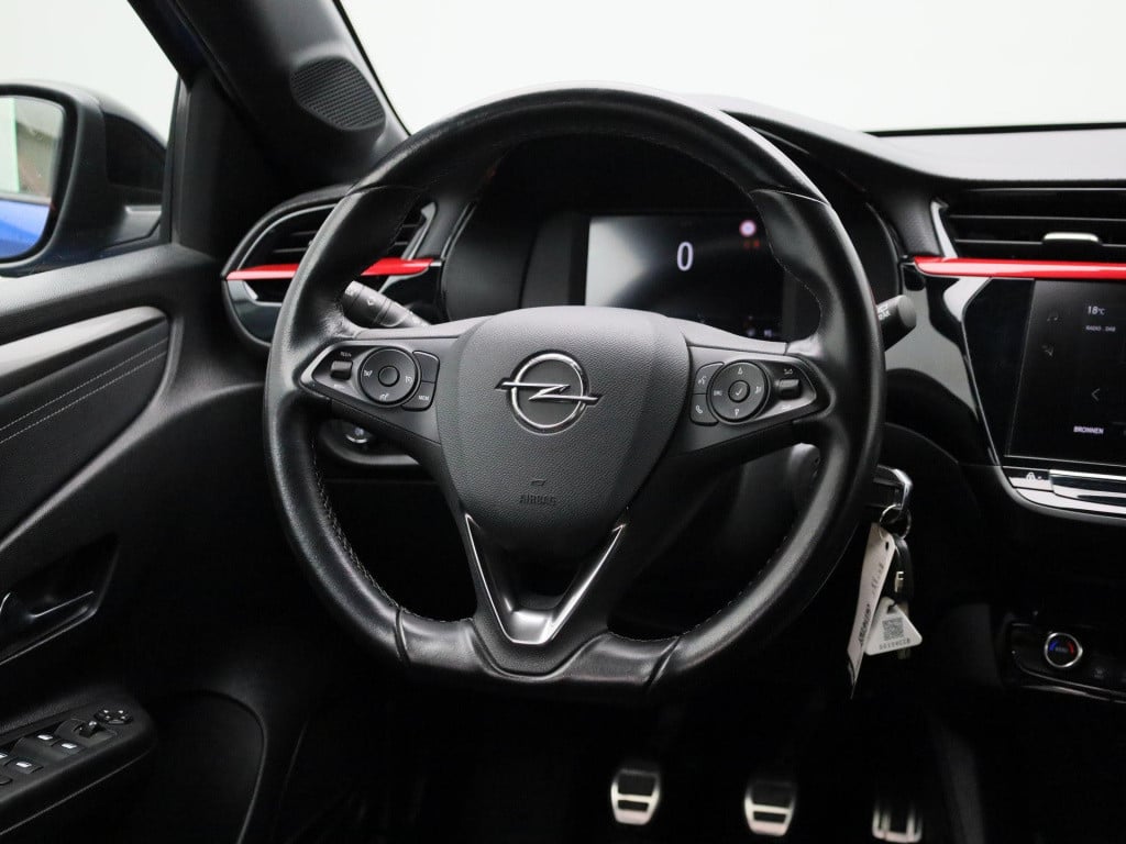 Opel Corsa 1.2 gs line | lmv | parkeer sensoren | half leder | dab | camera