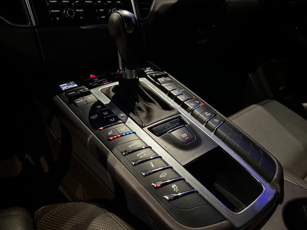 Porsche Macan 3.0 s *luchtvering*sportchrono*stoelventilatie