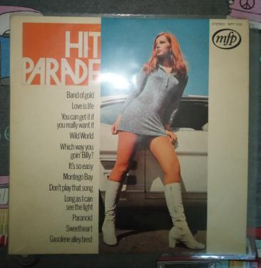 LP. Hit Parade - Verschillende artiesten. Vinyl en hoes prima.