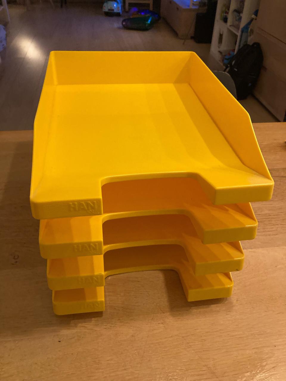 Brievenbakjes A4 geel organizer