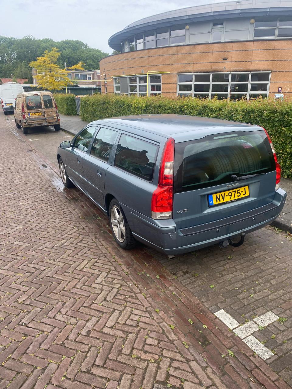 Volvo V70 2.4 Benzine Handgeschakeld – Comfortabele en ruime stationwagen