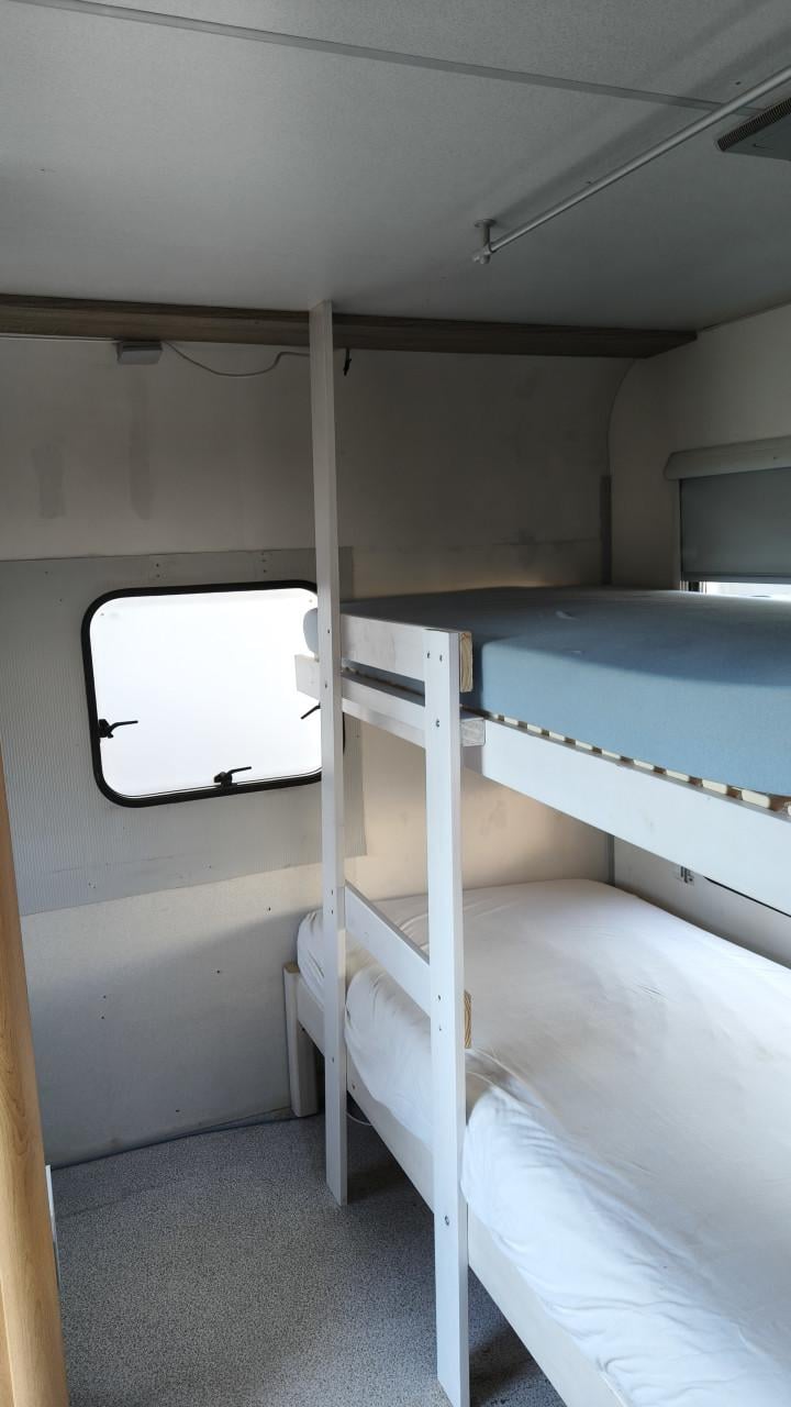 Keurige Knaus sudwind 555 B van 2001 B.j met Stapelbed