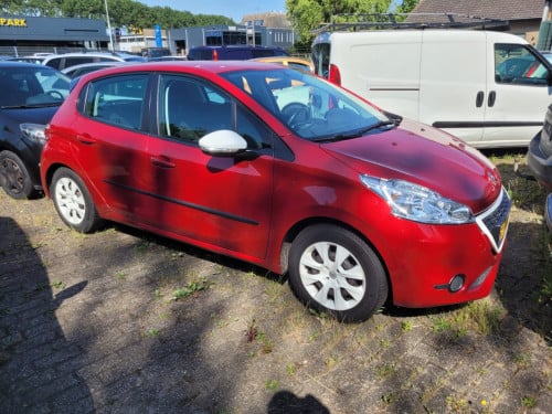 Peugeot 208 i  1.0 VTI-12V PureTech  Apk 10-1-2026