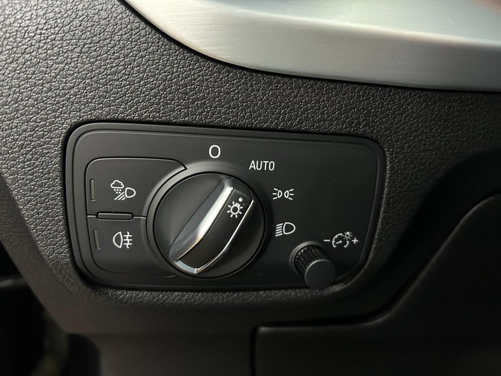 Audi Q2 occasion 1.4 tfsi cod launch edition | airco | stoelverwarming | tw