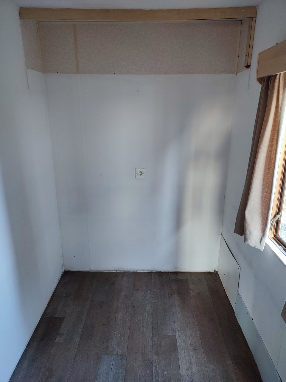 Grote stacaravan 8.2x3.7m
