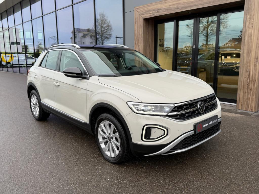Volkswagen T-roc 1.5 tsi 150pk dsg style carplay | camera | keyless | elek.