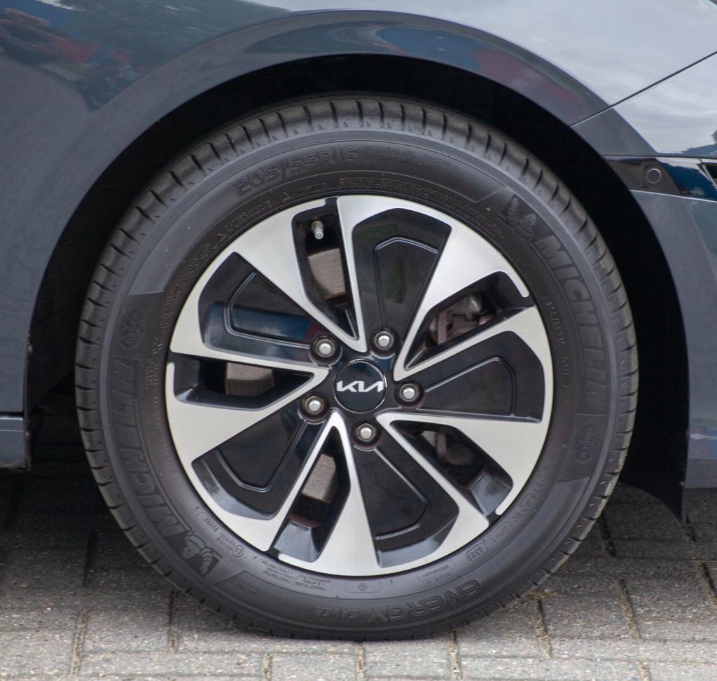 Kia Ceed Sportswagon 1.6 gdi phev dynamicplusline pano.